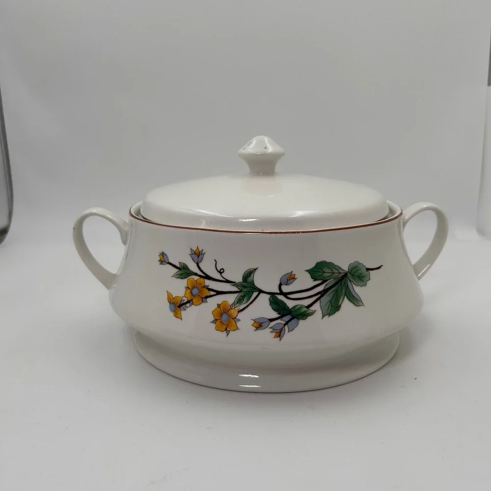 Woodhill Casserole Dish with Lid White Floral Ceramic Serving Bowl Cottagecore